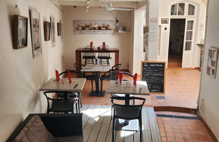 Arles   Hyper-centre — photo 4