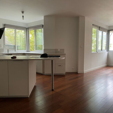 Appartement 3 pièces 326900 €