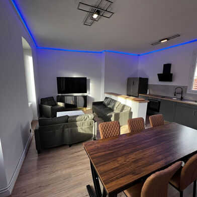 Appartement 4 pièces 750 €