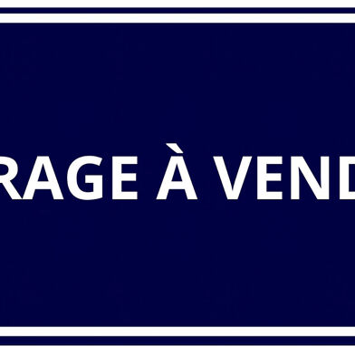 Garage  23500 €