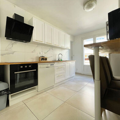 Appartement 5 pièces 230000 €