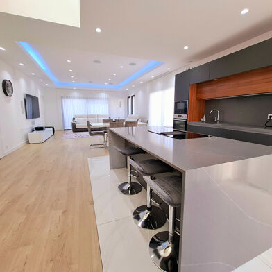 Maison 5 pièces 588000 €