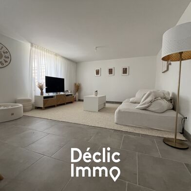 Maison 5 pièces 860 €