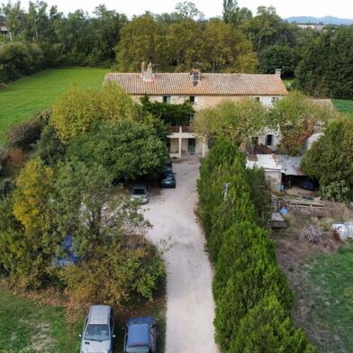 Maison 15 pièces 1300000 €