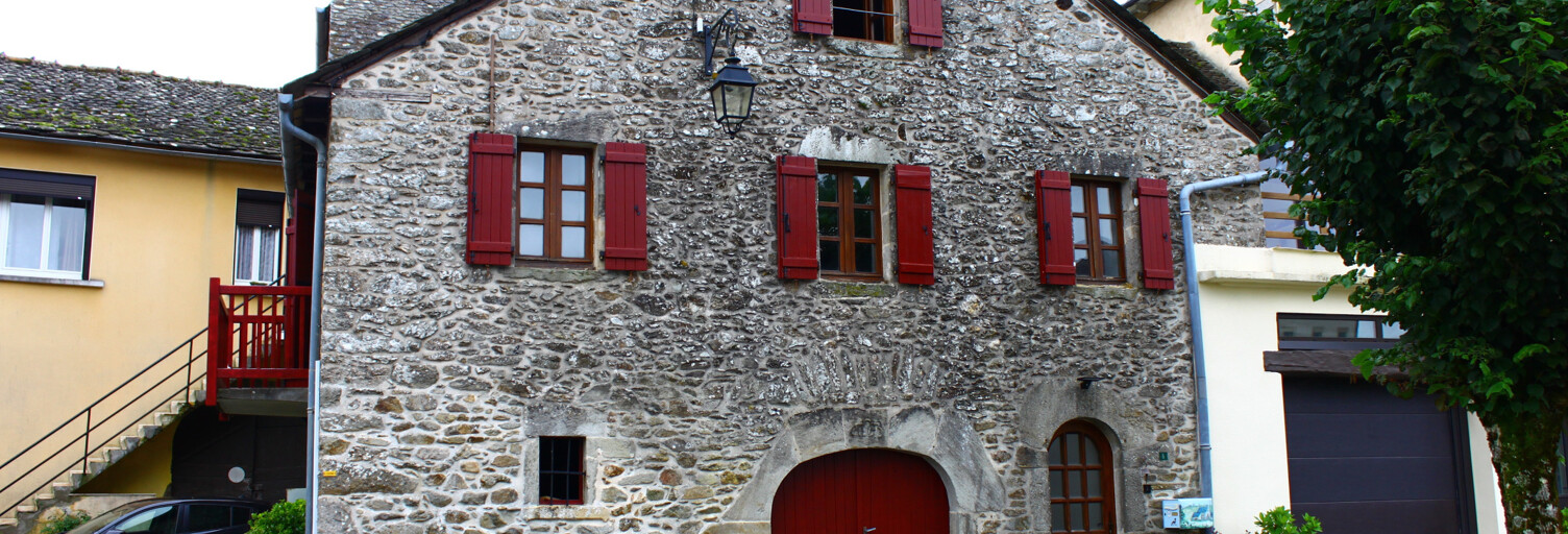 Maison 4 Pièces 62 m² à louer à Rieupeyroux (12240)