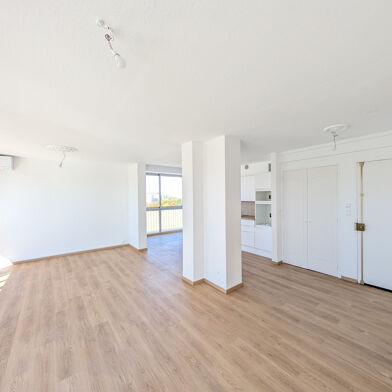 Appartement 4 pièces 1300 €