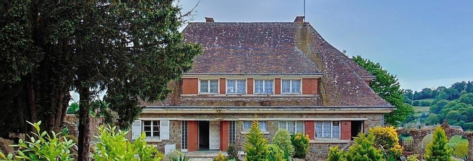 Maison 13 Pièces 320 m² à vendre à Lonlay-l'Abbaye (61700)