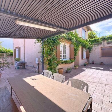 Immeuble  498000 €