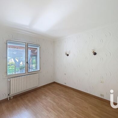 Maison 7 pièces 220000 €