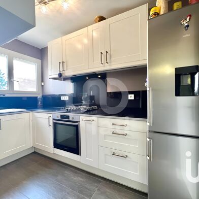 Appartement 3 pièces 225000 €