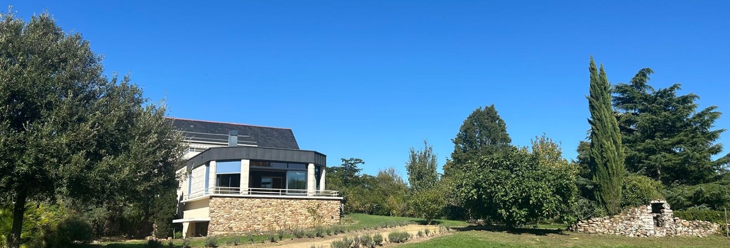 Maison 8 Pièces 244 m² à vendre à La Chapelle-Saint-Laud (49140)