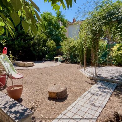 Maison 5 pièces 399000 €