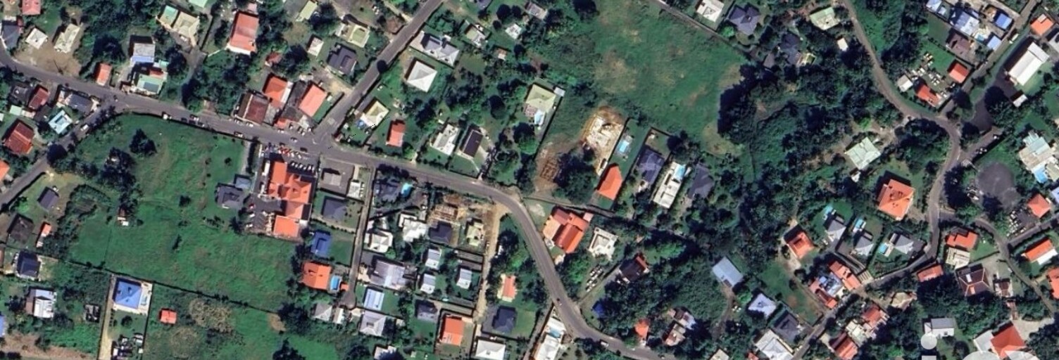 Terrain  835 m² à vendre à Baie-Mahault (97122)