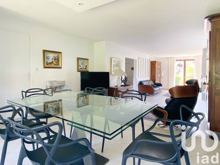 Vente Maison/villa 8 pièces — photo 1