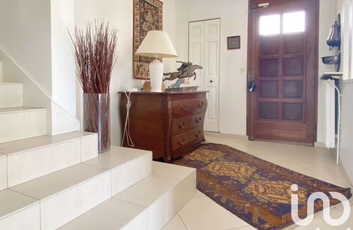 Vente Maison/villa 8 pièces — photo 2