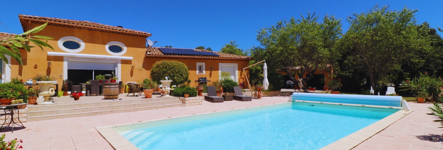 Maison 7 Pièces 196 m² à vendre à La Verdière (83560)