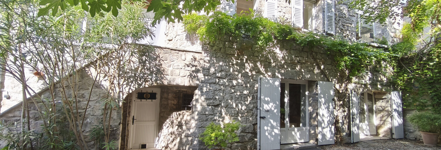 Maison 6 Pièces 166 m² à vendre à Vallon-Pont-d'Arc (07150)