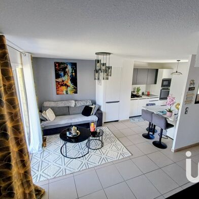 Appartement 3 pièces 233800 €