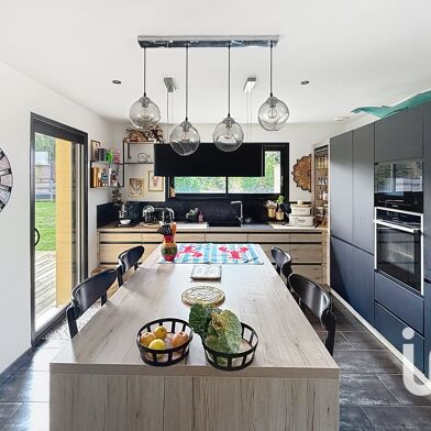 Maison 8 pièces 449000 €