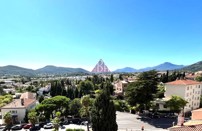 Dans bâtisse historique appartement 3 pièces avec vue mer en — photo 3