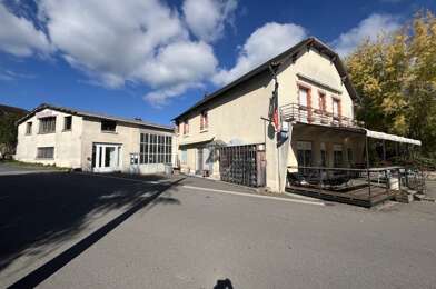 Immeuble  87920 €