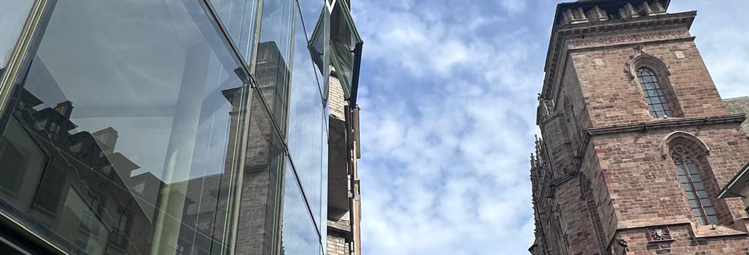 Commerce  99 m² à louer à Rodez (12000)