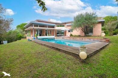 Maison 6 pièces 638600 €