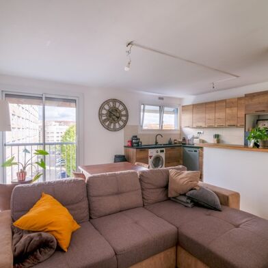 Appartement 4 pièces 215000 €