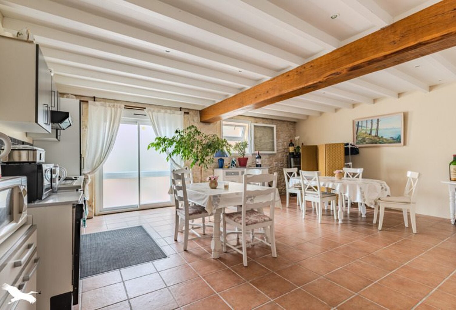Maison en pierre de 5 pièces principales — photo 1