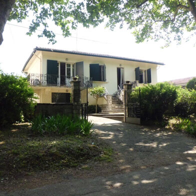 Maison 6 pièces 950 €