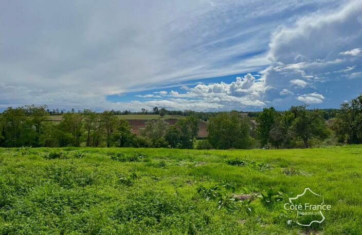 À vendre   Exceptionnel terrain constructible de 3100 m2 ave — photo 3