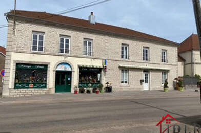 Maison 8 pièces 260000 €