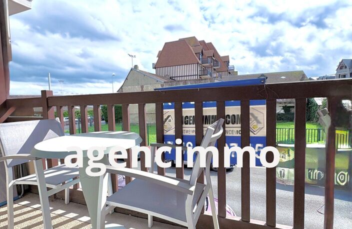 MAGNIFIQUE 2 PIECES BALCON ,PLEIN SUD — photo 2