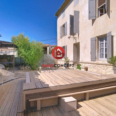 Maison 6 pièces 1490 €