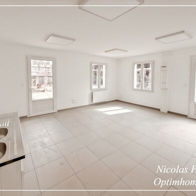 Bureau 3 pièces 500 €