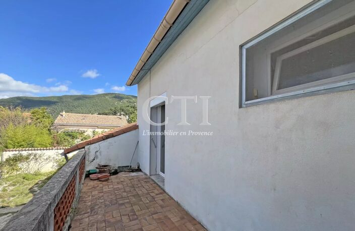 Opportunité rare à Nyons : maison de village avec dépendances am — photo 4