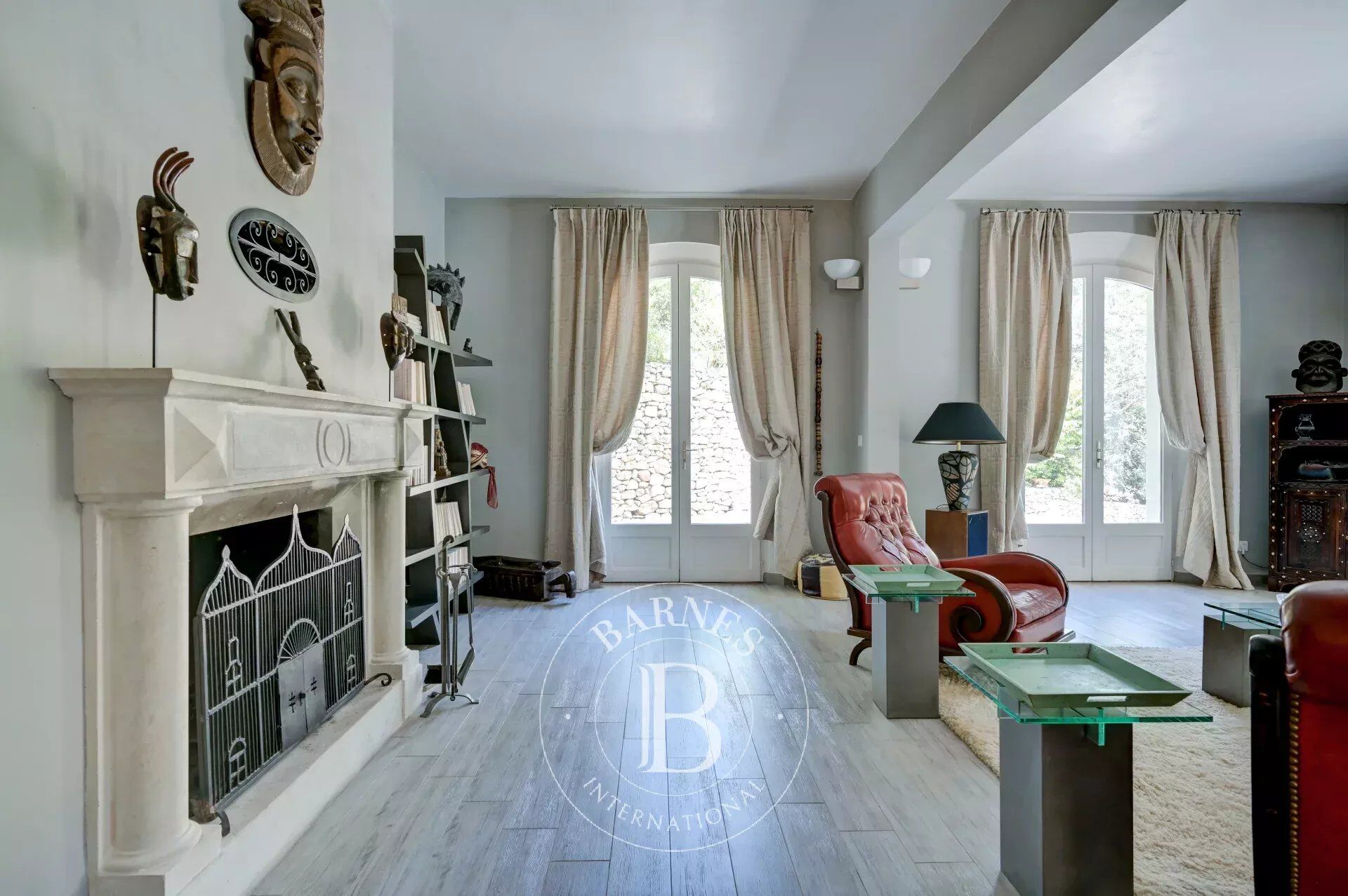 Villa / Maison  T7 à vendre Aix-en-Provence 13100