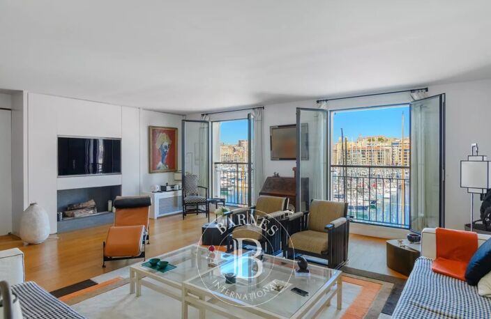 MARSEILLE-13007-  PIED A TERRE DE LUXE - 147 m²- VUE SPECTACULAI — photo 3