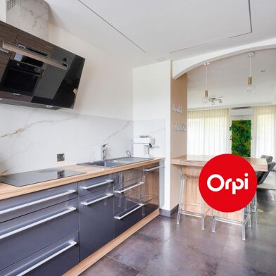 Appartement 4 pièces 239000 €