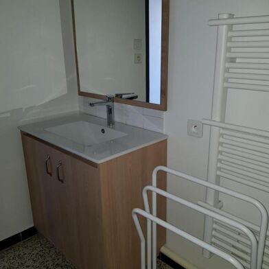 Appartement 3 pièces 715 €