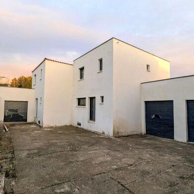 Maison 4 pièces 260000 €