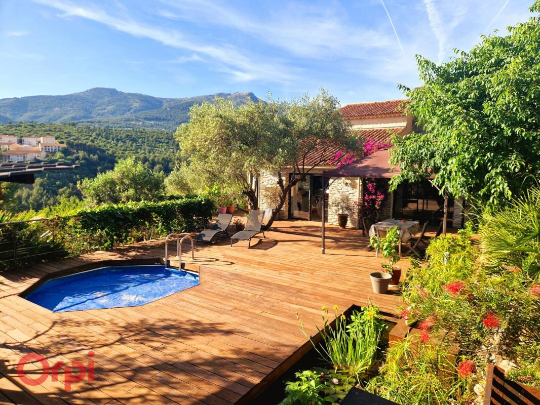 Propriété de standing - 9 pièces - 230 m² - Toulon, quartier des Moulins