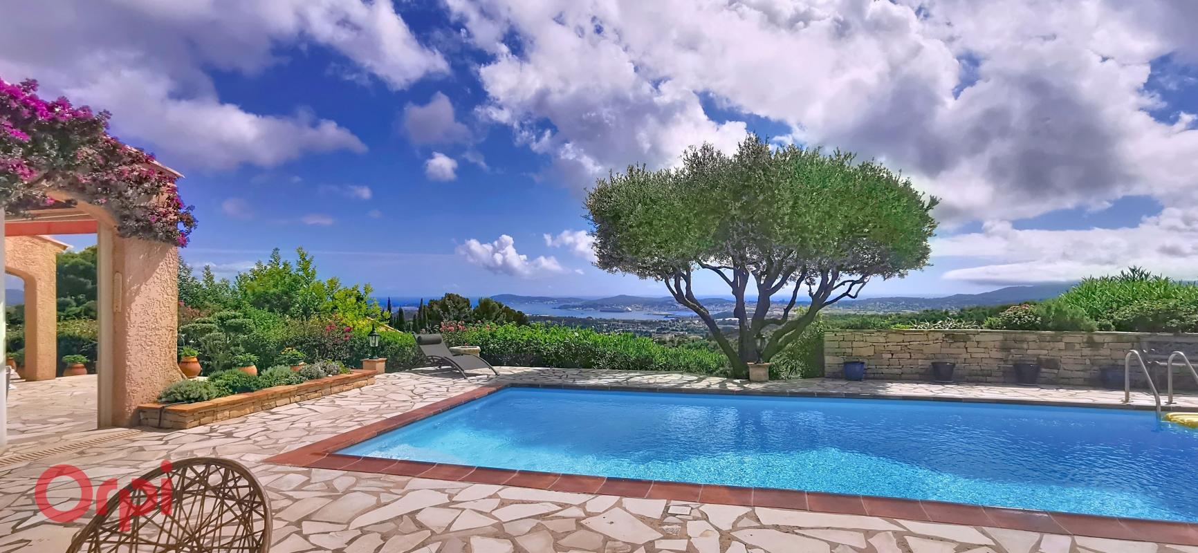 Villa de  plain-pied Ollioules 6 pièces 180 m², vue mer panoramique  + piscine + garage