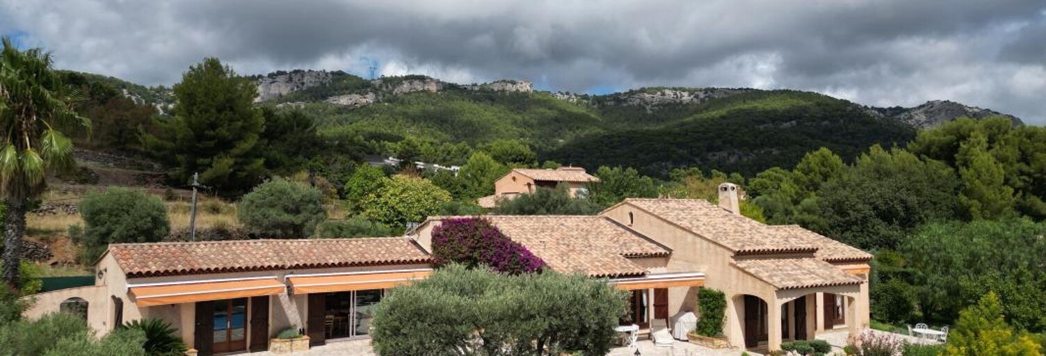 Maison 6 Pièces 179 m² à vendre à Ollioules (83190)