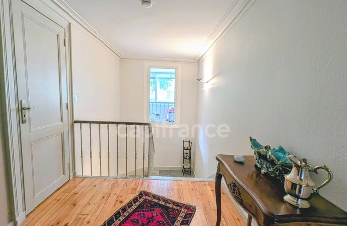 Maison Bourgeoise en pierre à vendre 5 pièces BORDEAUX (33) - Garage - Terrasse — photo 4