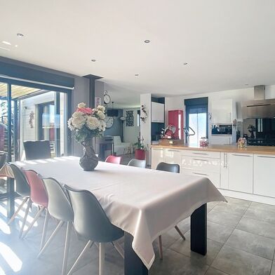 Maison 5 pièces 319000 €