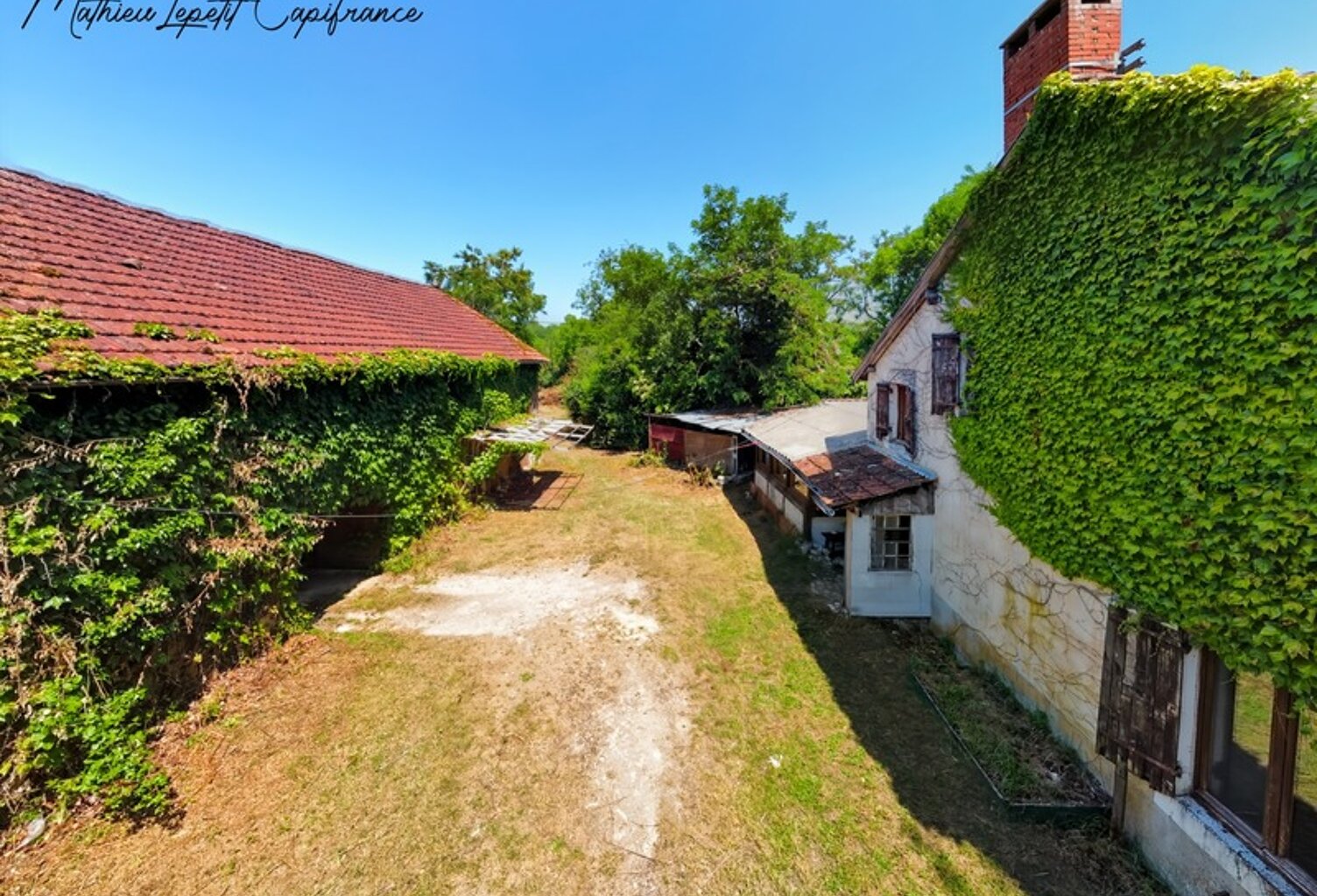Maison EN PIERRE à vendre 5 pièces CUBJAC (24) 148 m² AVEC GRANGE 100 m² SUR TERRAIN 6133 m² zone ZC — photo 1