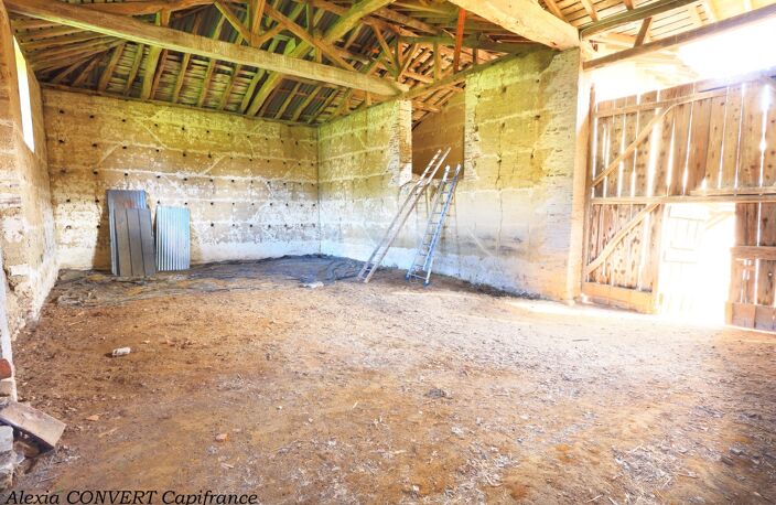 Bâtisse à vendre 5 pièces + abris proche de MEZERIAT (01) terrain 1320m² constructible — photo 2