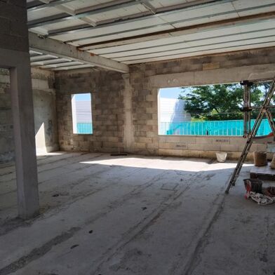 Appartement 3 pièces 261000 €