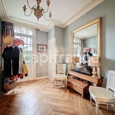 Maison 9 pièces 678500 €